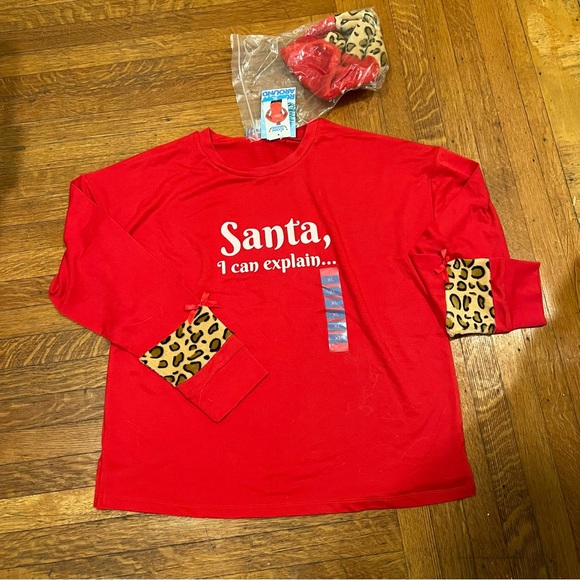 SALE Christmas Sweater with HAT - Picture 3 of 6